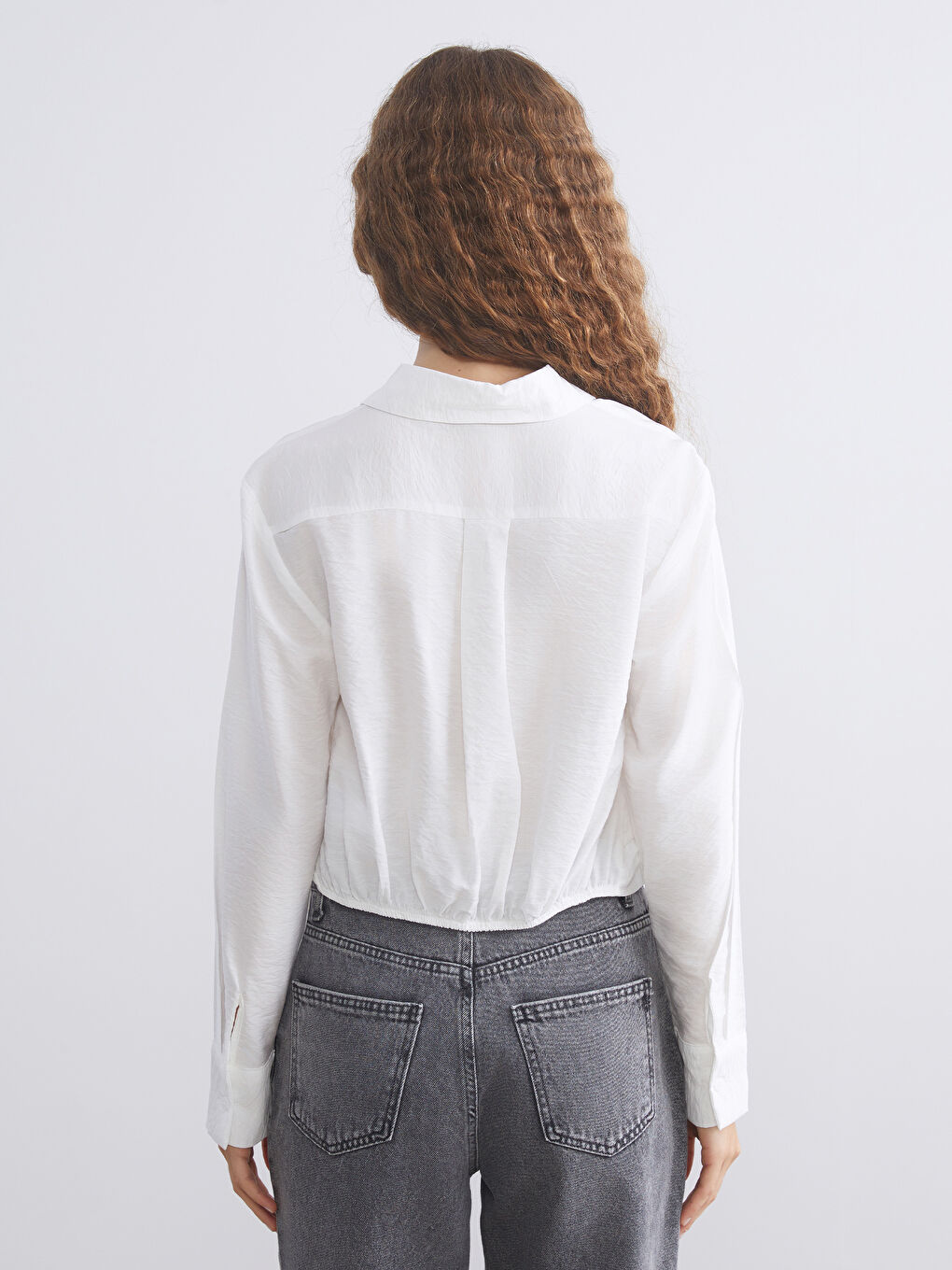 Chemise courte froncée pour femme-3