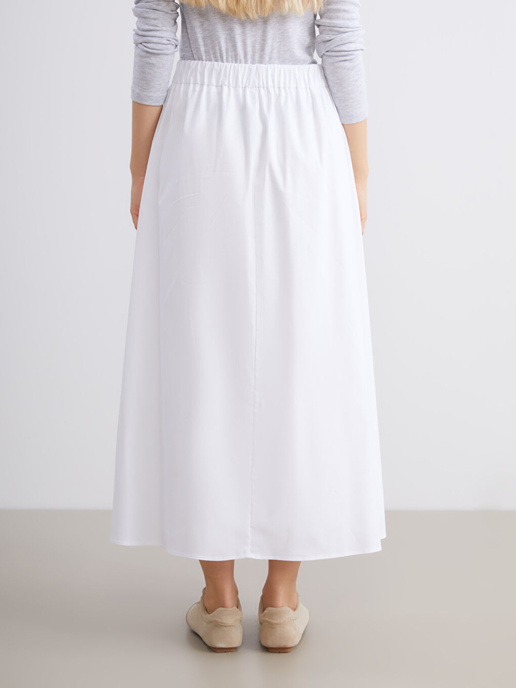 Женская расклешённая юбка из поплина на молнии-3