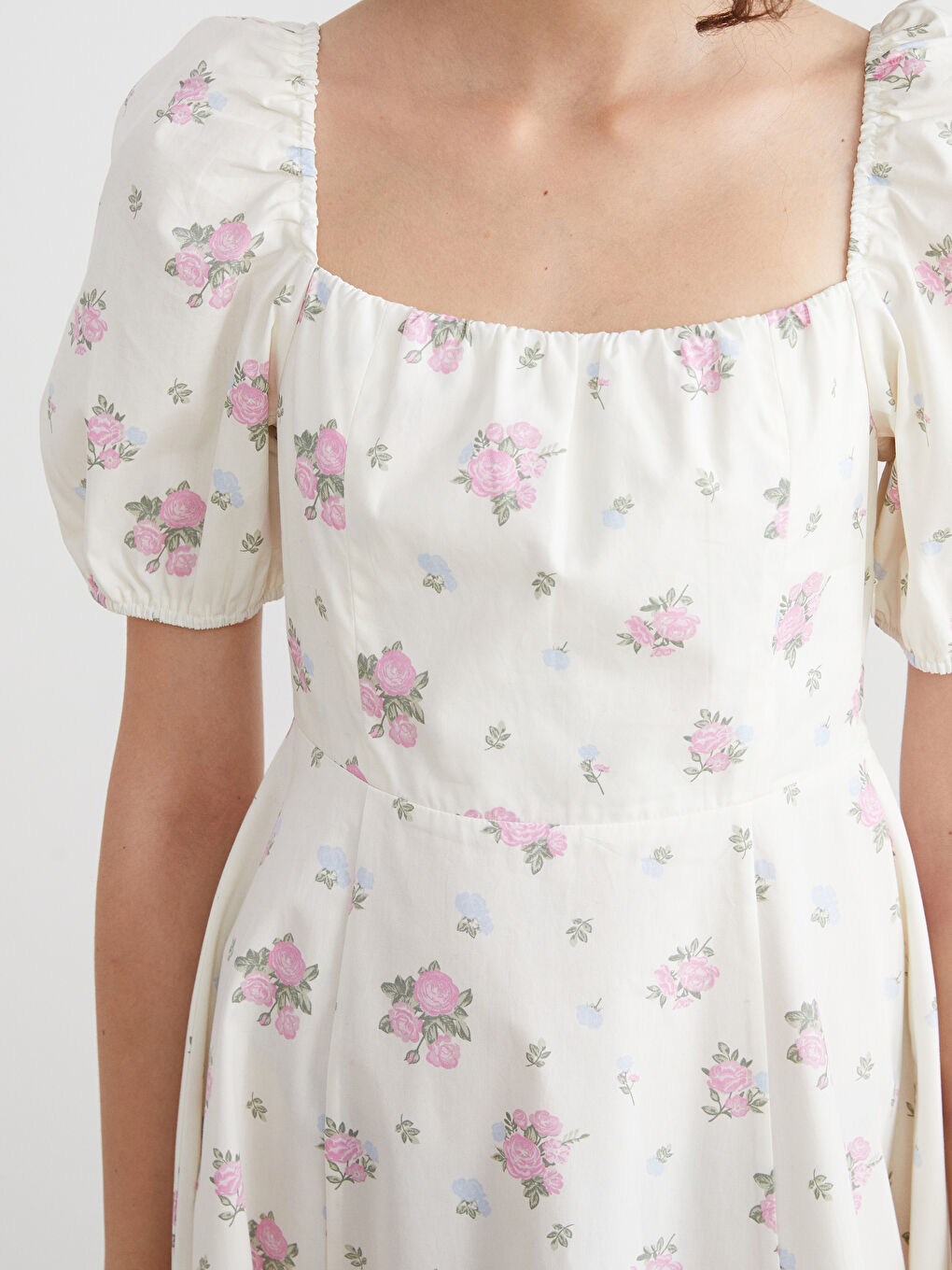 Floral Balloon Sleeve Fitted Waist Dress-2