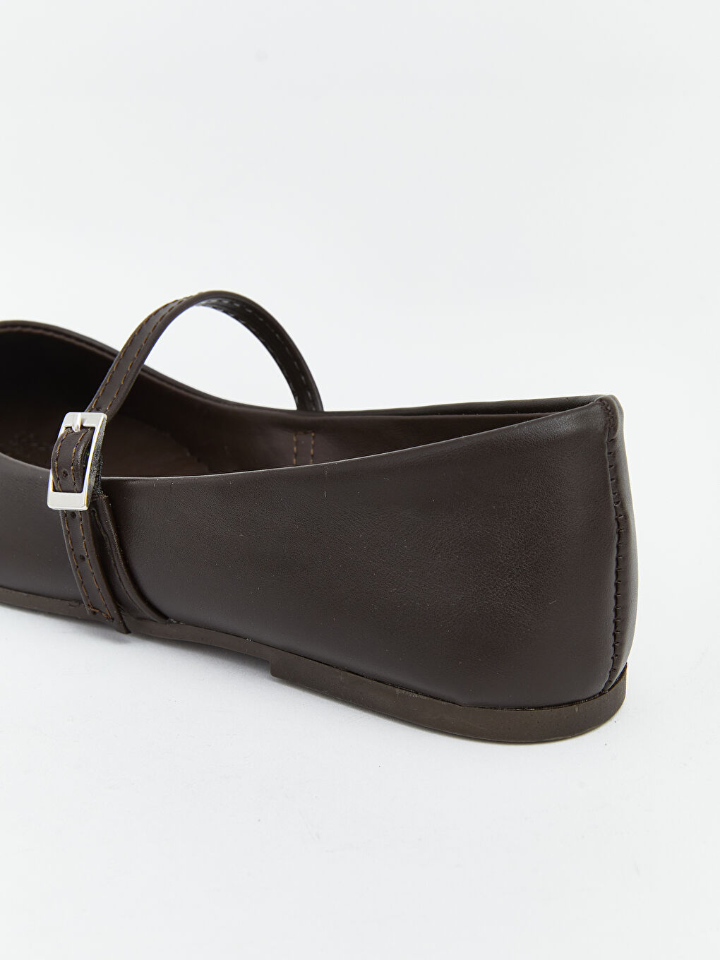 Kahverengi Deri Görünümlü Kadın Babet-4