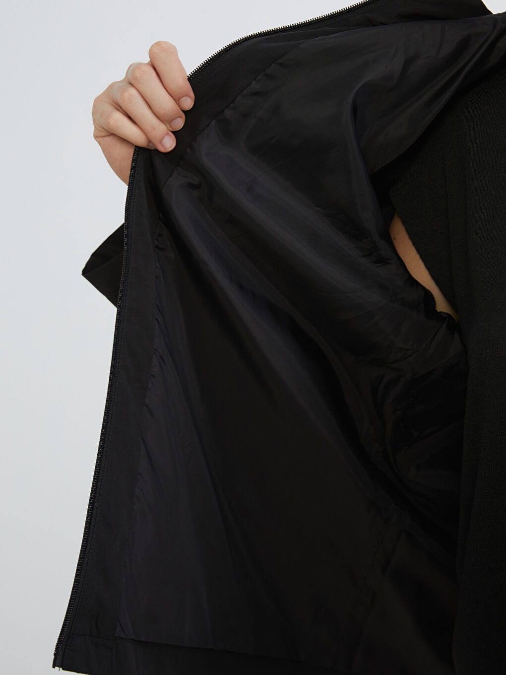 Женский дождевик с капюшоном-3