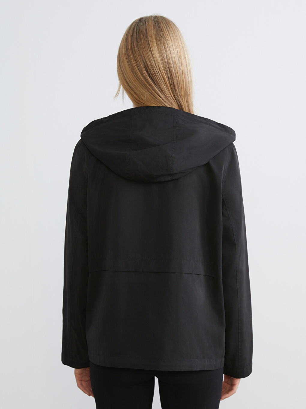 Женский дождевик с капюшоном-4