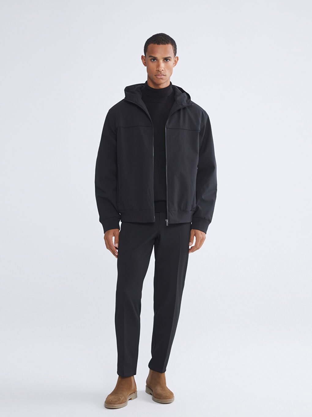 Siyah Rahat Kalıp Kapüşonlu Erkek Mont-1