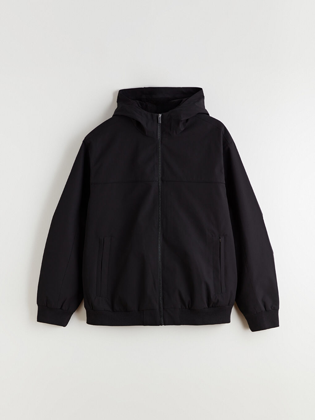 Siyah Rahat Kalıp Kapüşonlu Erkek Mont-5