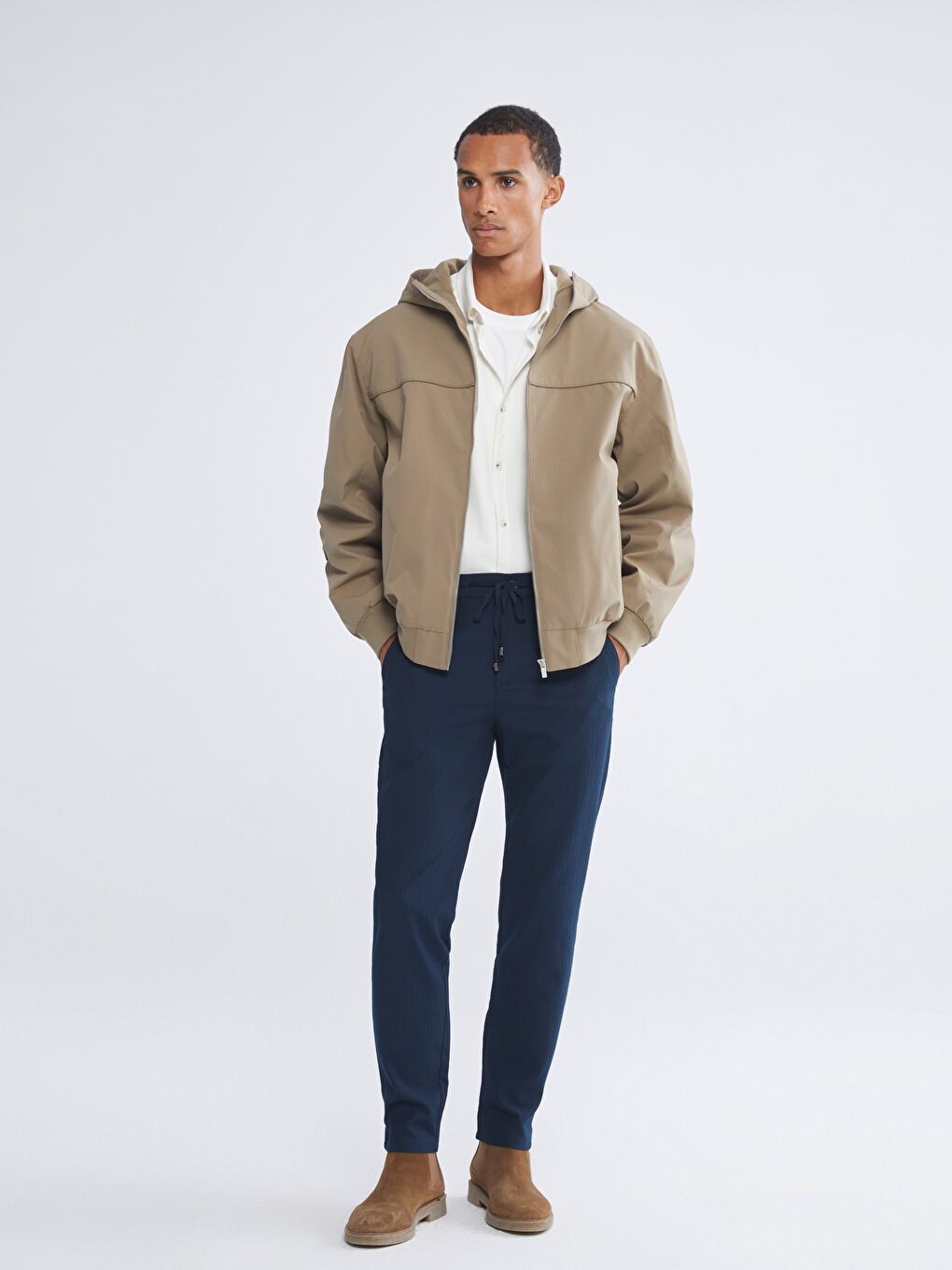 Bej Rahat Kalıp Kapüşonlu Erkek Mont-1