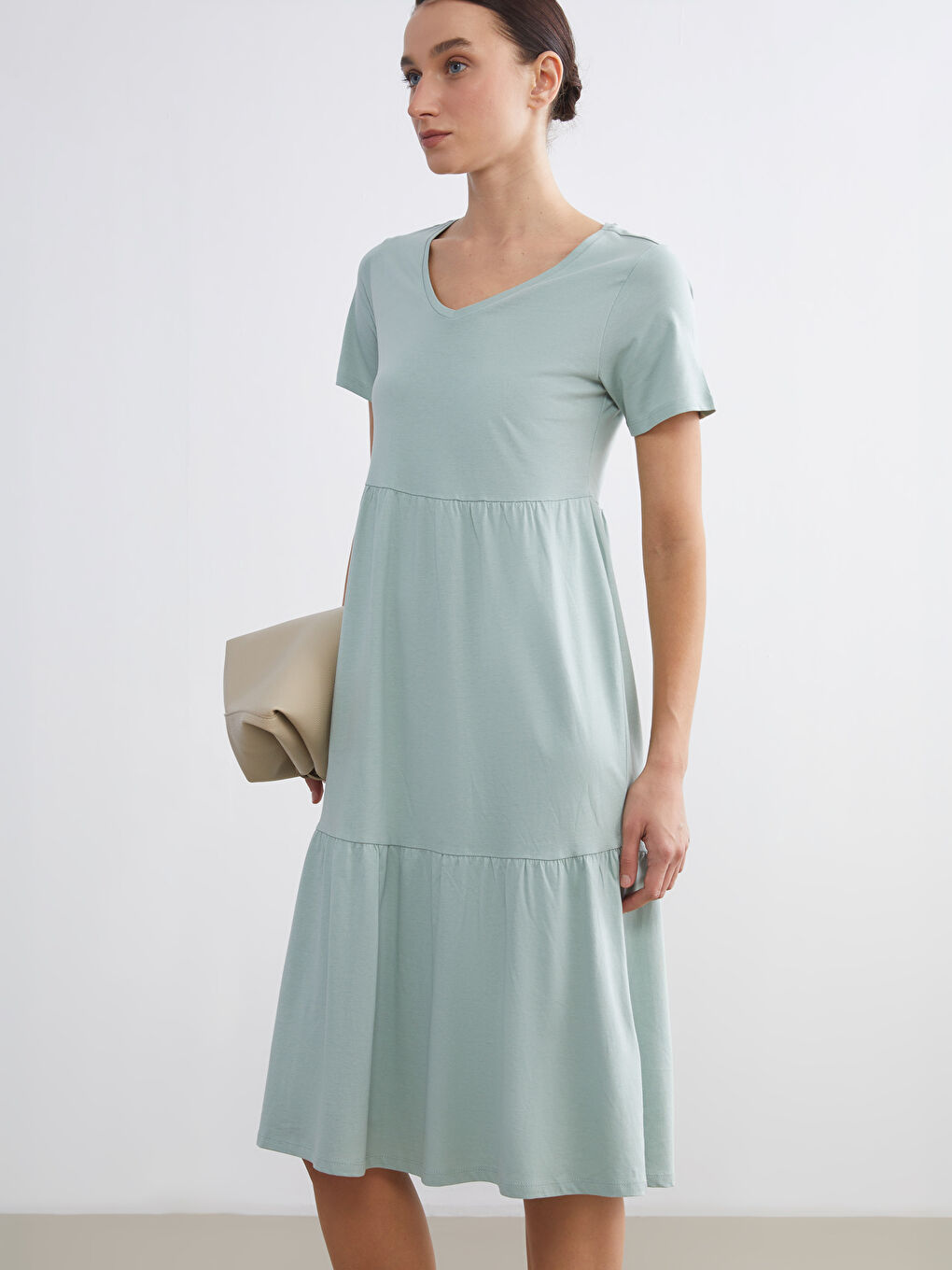 дөңгелек жағалы қабатталған көйлек-1