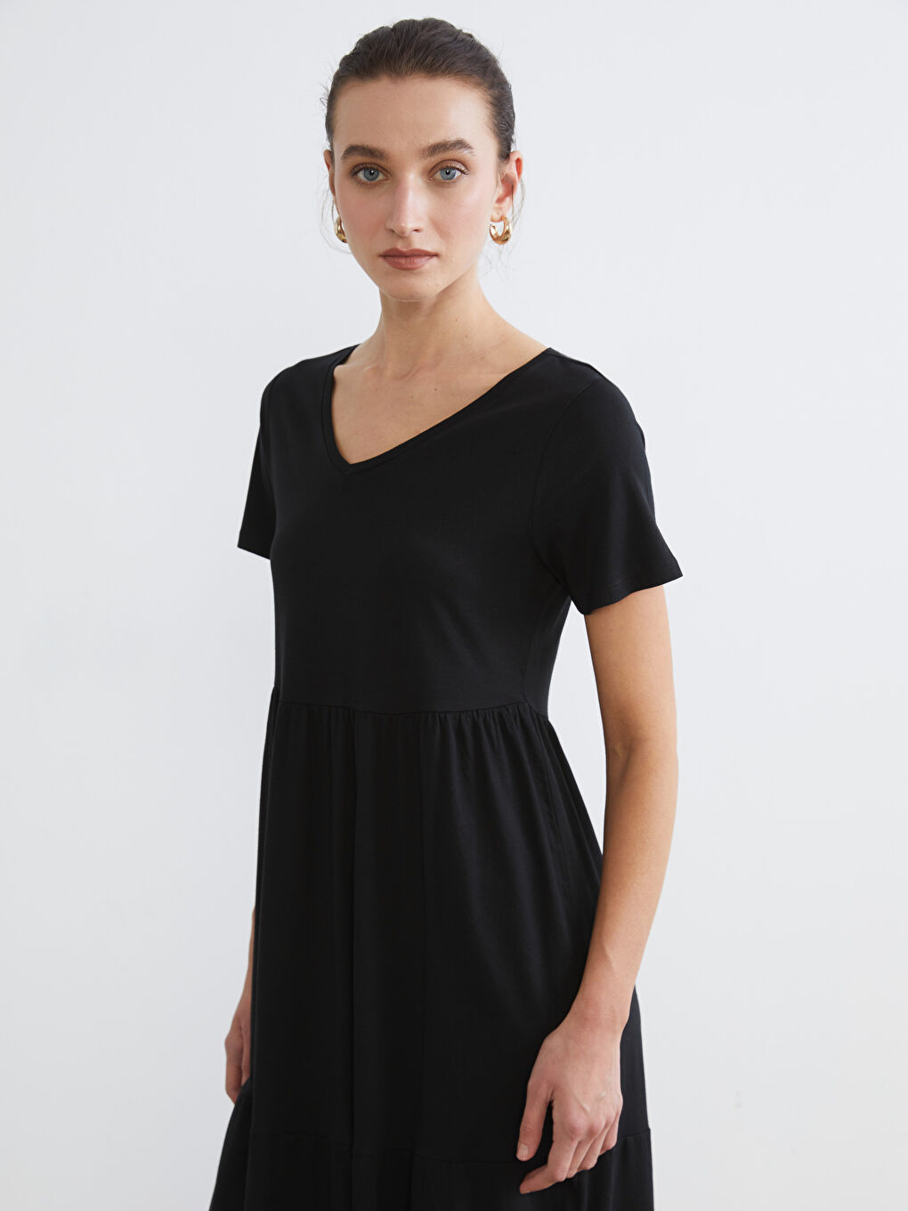 Женщины Черный Платье-1