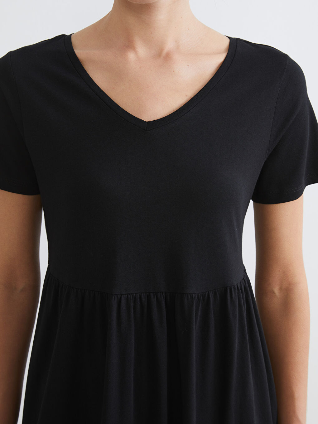 Женщины Черный Платье-2