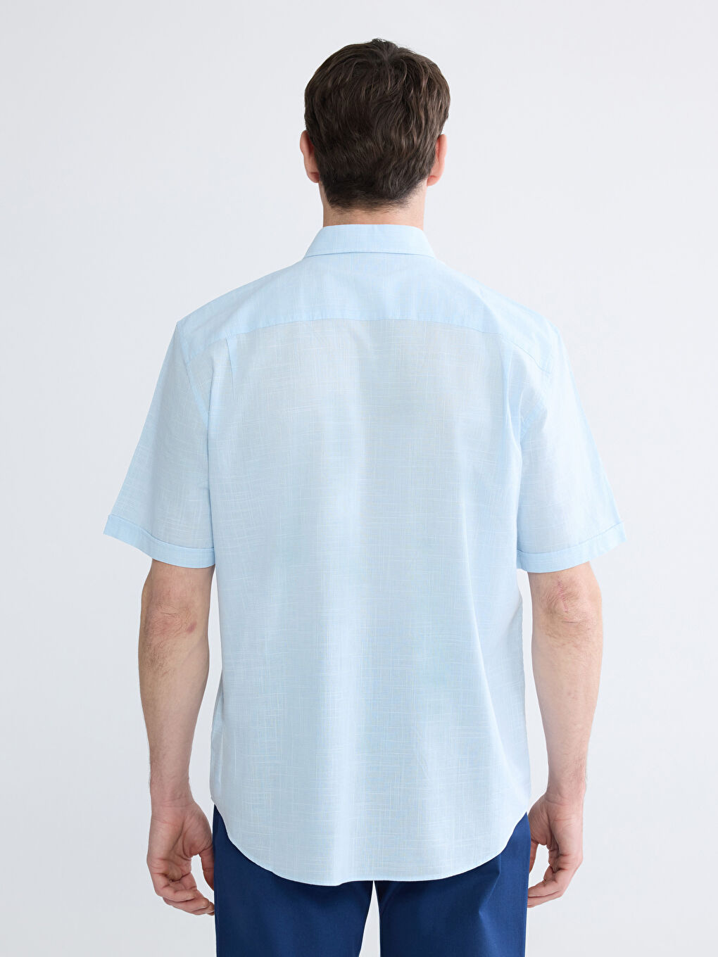 قميص بوبلين للرجال بقصة عادية-2