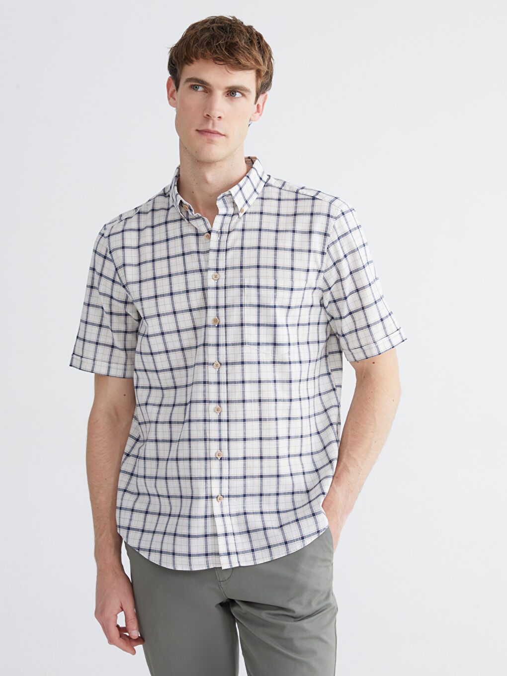 Cămașă bărbătească Regular Fit din poplin cu model în carouri