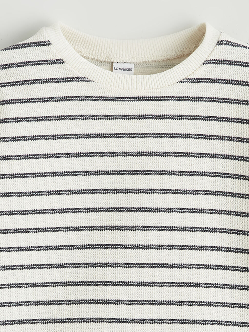 Siyah Çizgili Uzun Kollu Erkek Çocuk Tişört-1