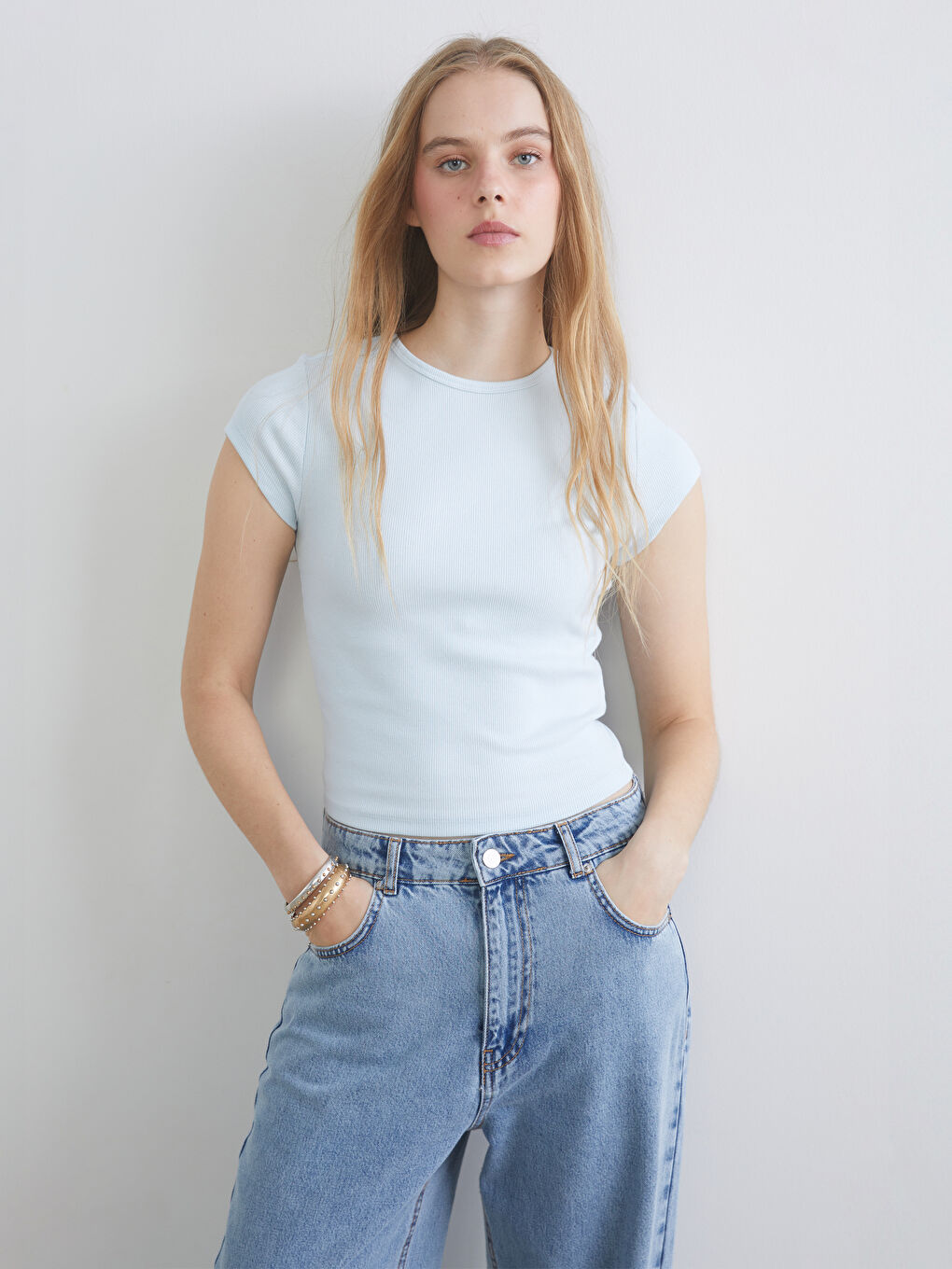 Женщины Голубой Кроп-топ