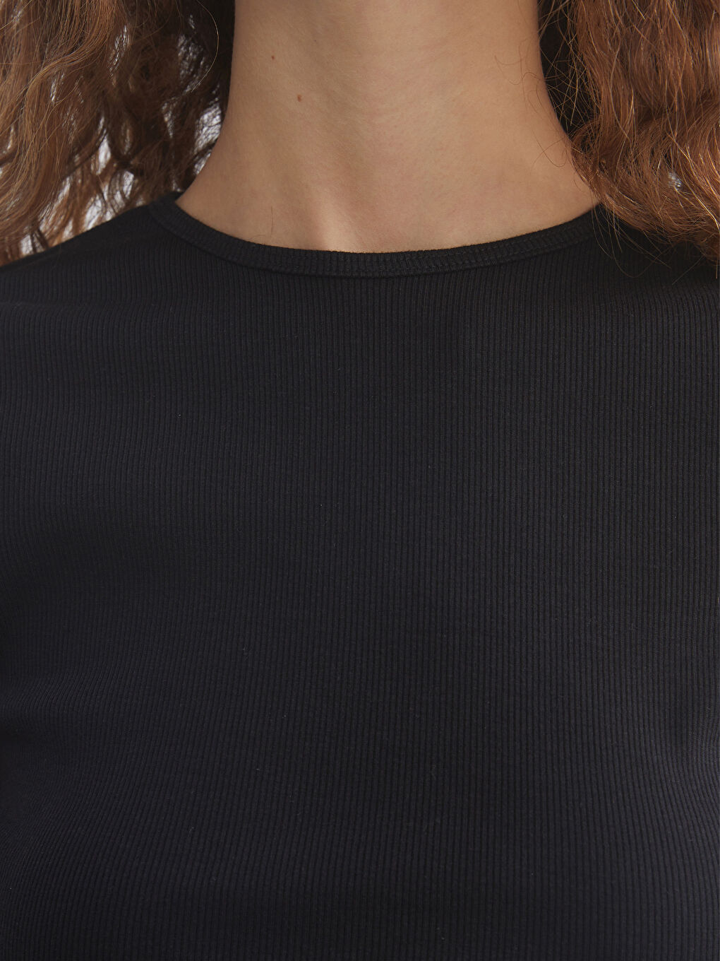 Женщины Черный Кроп-топ-2