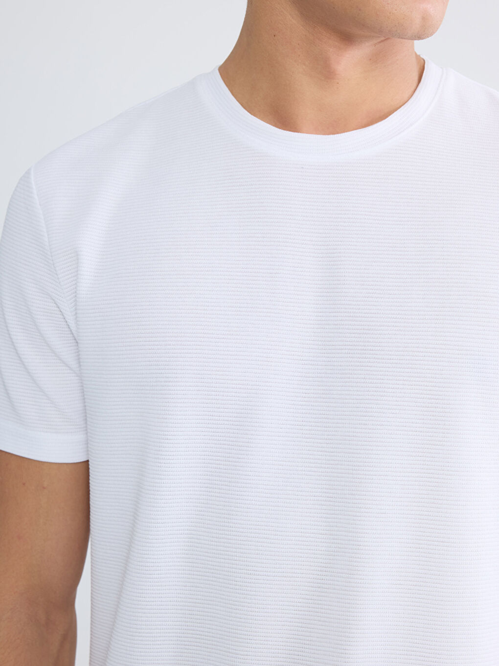 Beyaz Bisiklet Yaka Penye Erkek Tişört-2