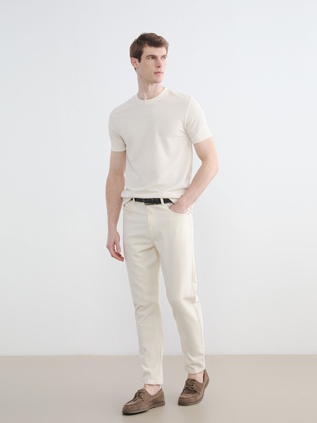 Ekru Bisiklet Yaka Erkek Tişört-1