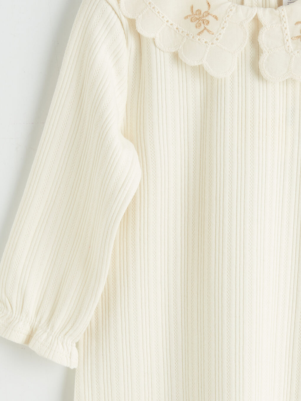 Ekru Nakışlı Kız Bebek Tulum-2