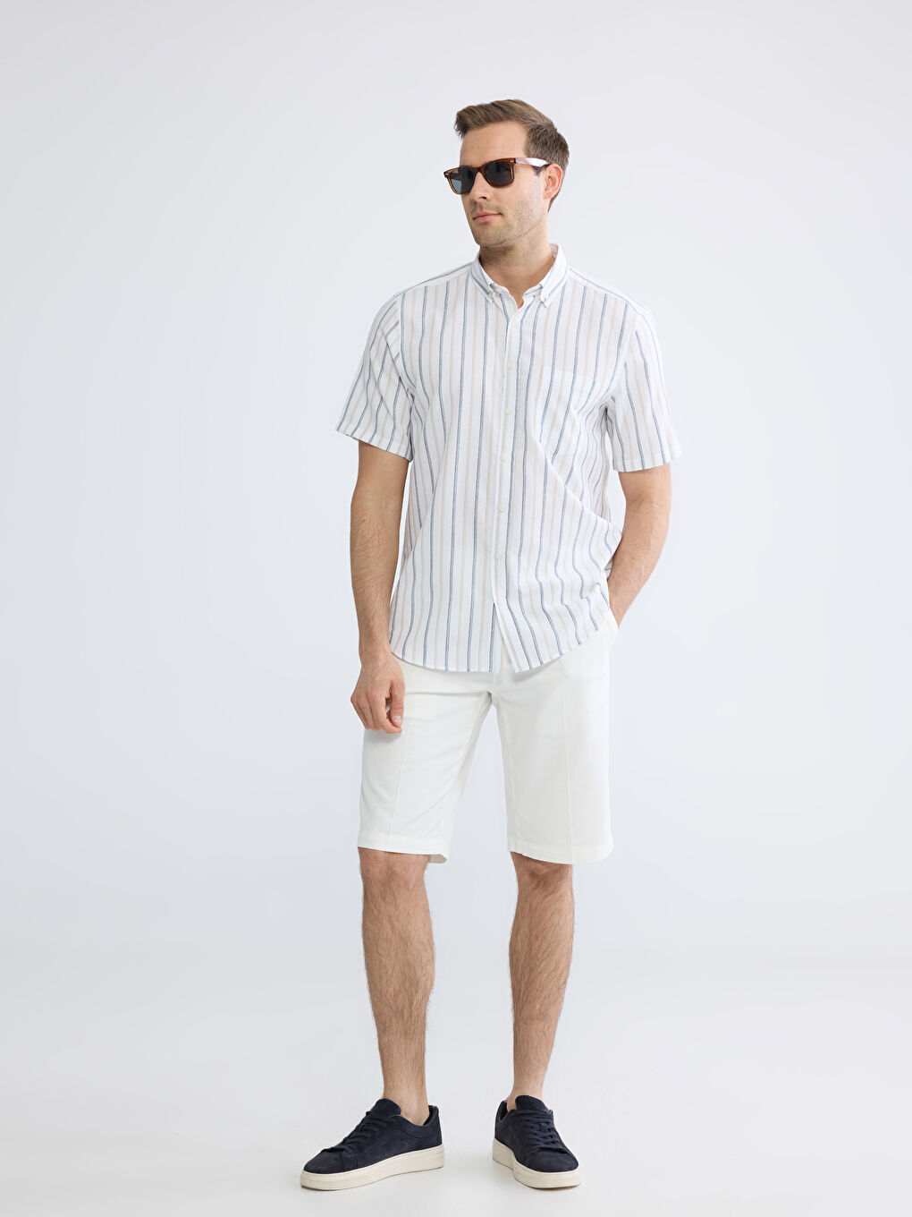 Men's Striped Shirt in a Regular Fit-1