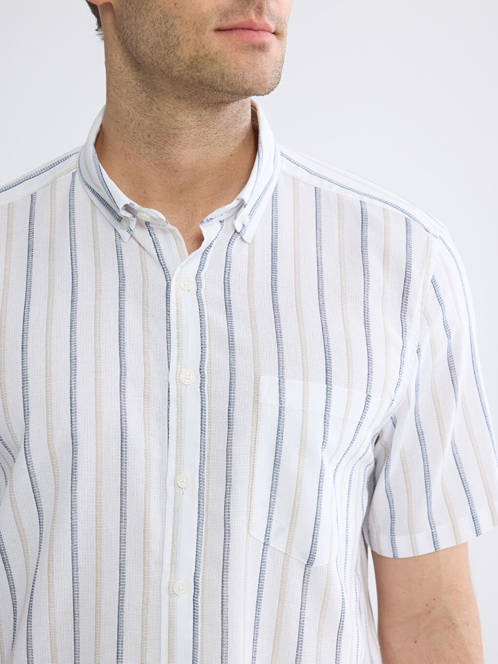Men's Striped Shirt in a Regular Fit-2