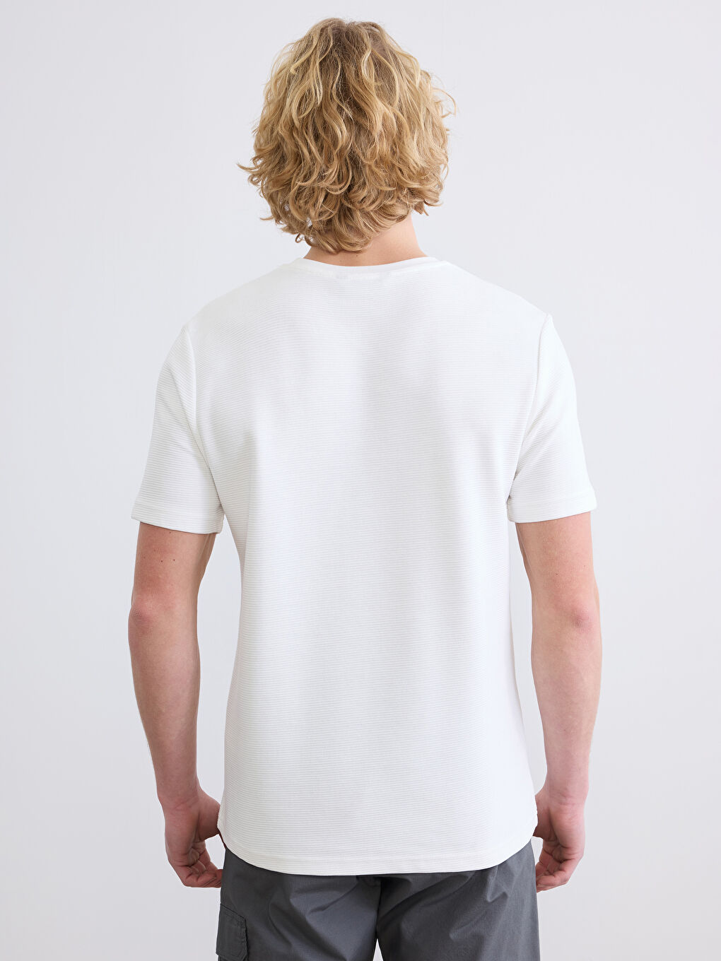 Ekru Bisiklet Yaka Erkek Tişört-3