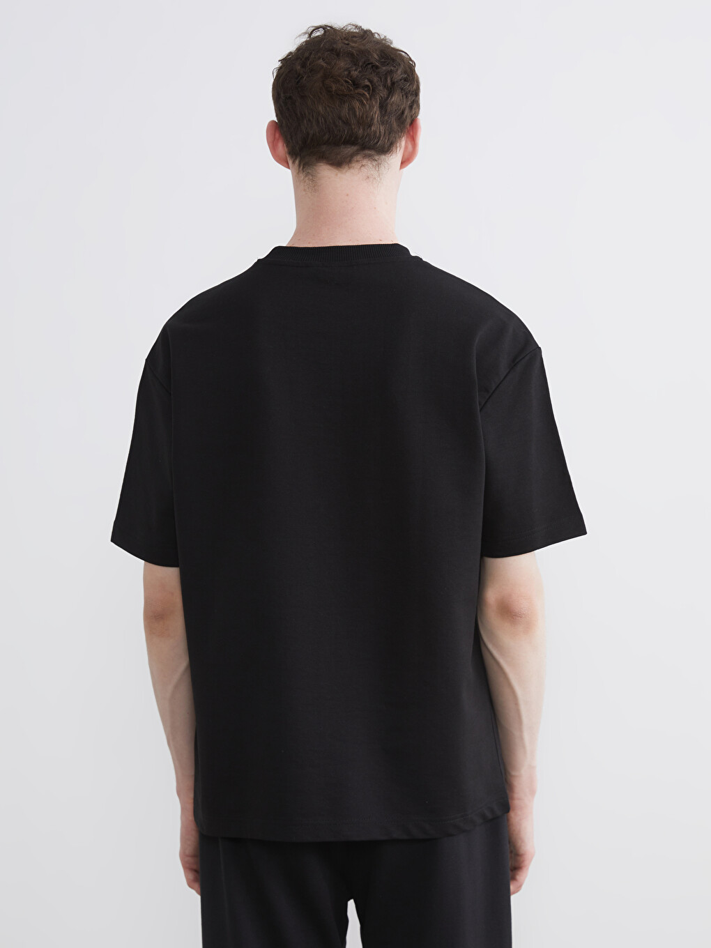 Siyah Bisiklet Yaka Kısa Kollu Erkek Sweatshirt-3