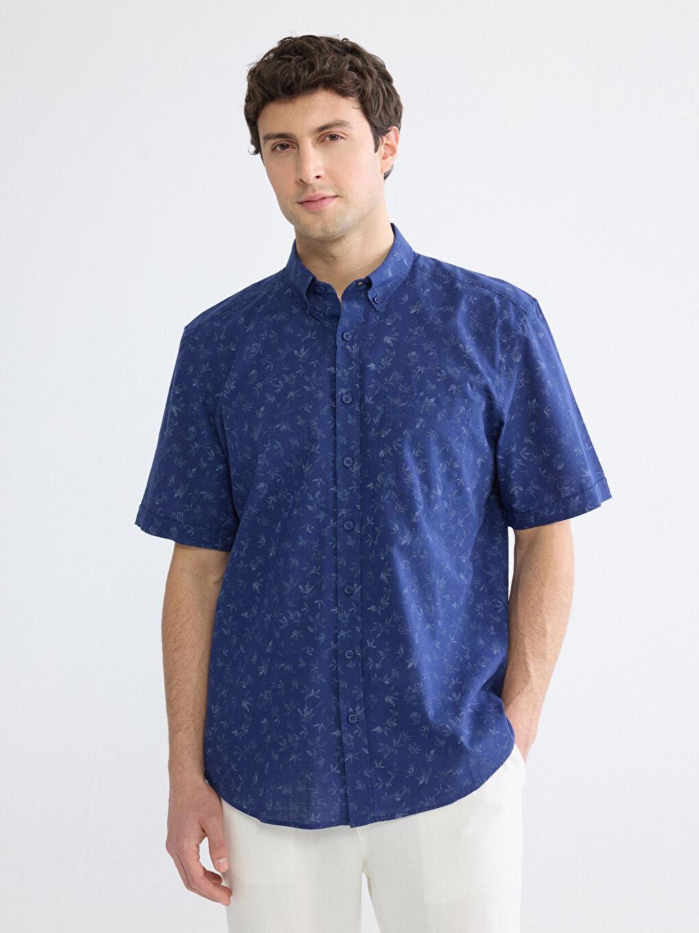 Чоловіча сорочка з попліну стандартного крою з візерунком