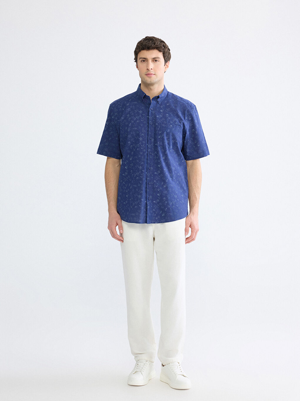 Чоловіча сорочка з попліну стандартного крою з візерунком-1