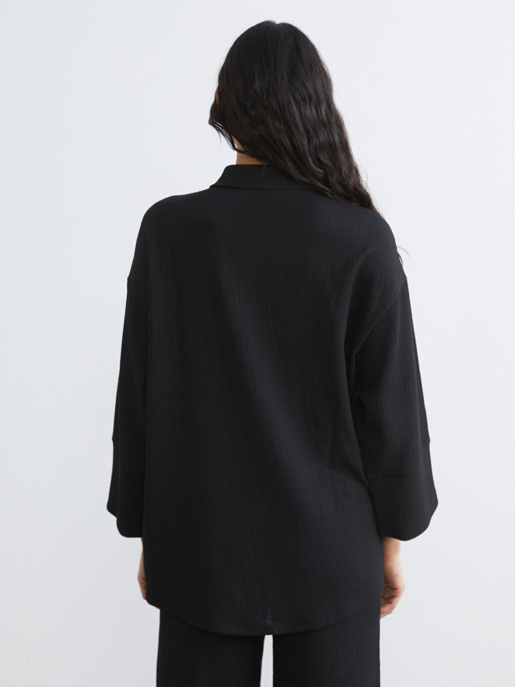 Текстурированная свободная женская рубашка-туника-3