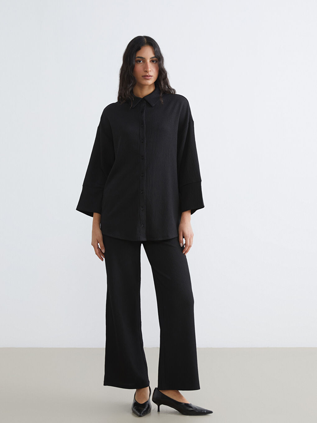 Textured Women's Trousers with Elastic Waistband