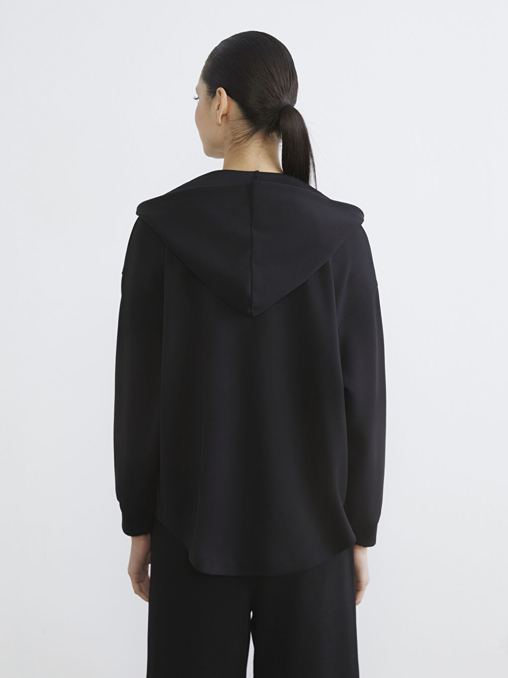 ქალის ფართო ზომის ზიპიანი ჰუდი-3