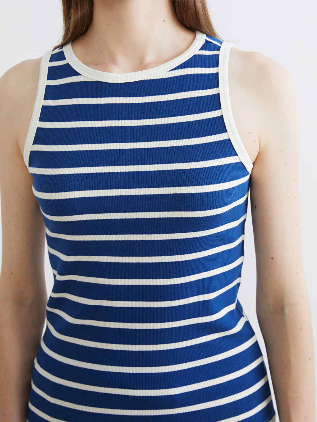 توب مخطط بلا كم بكول مدور.-2