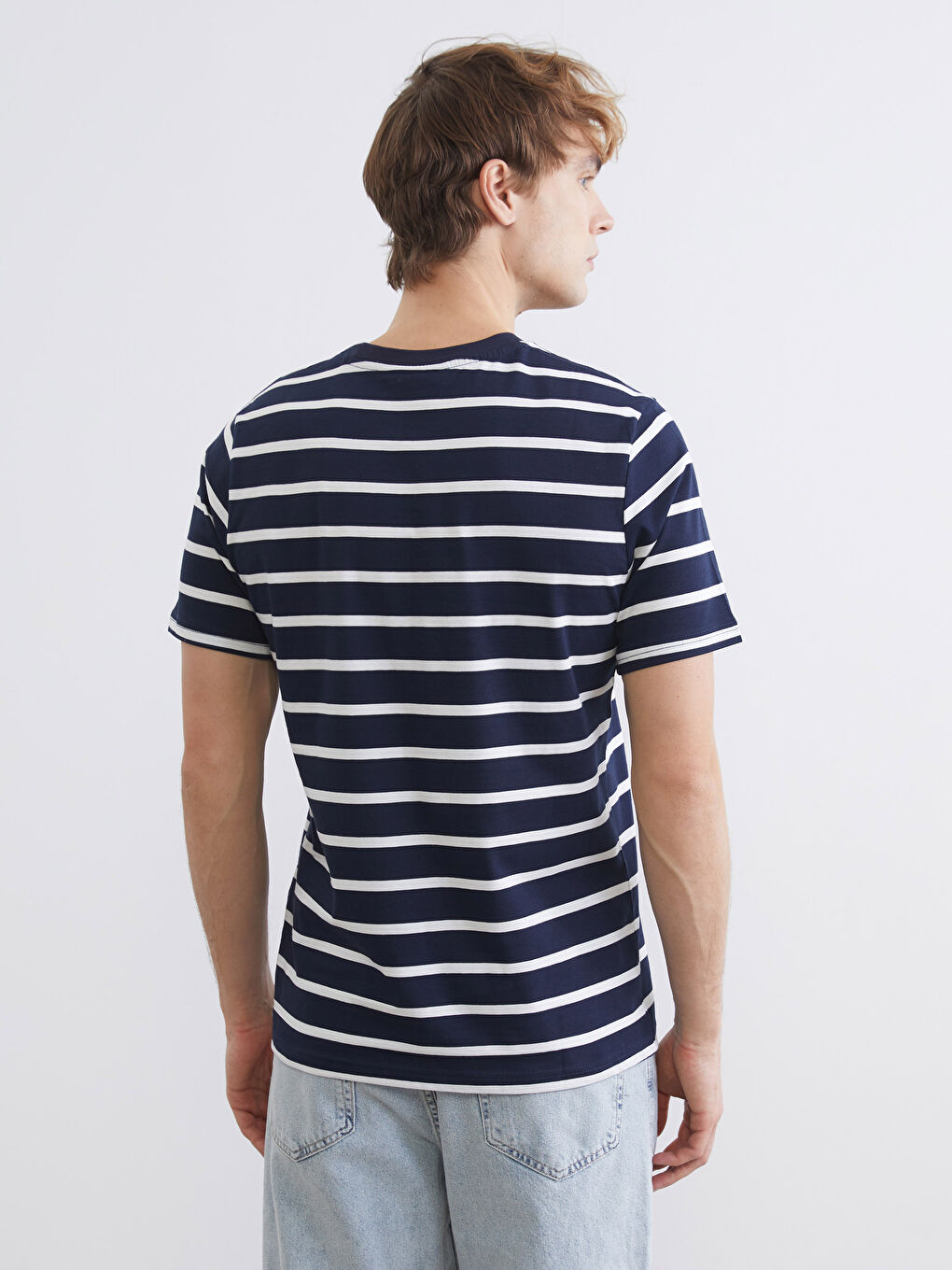 Striped crew neck jersey T-shirt for men.-3