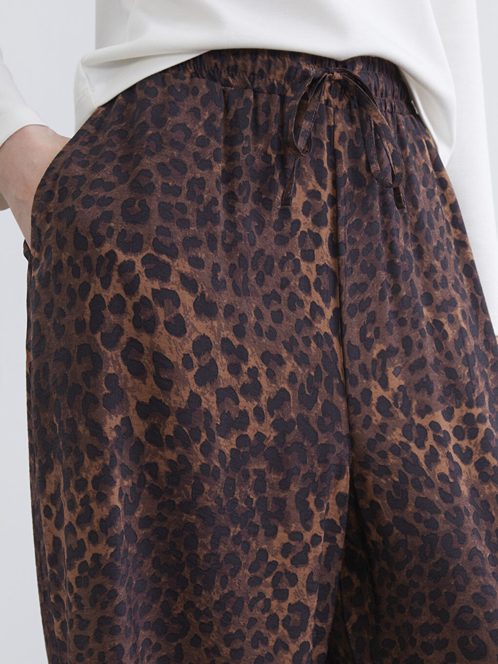 Woman BROWN Trousers-2