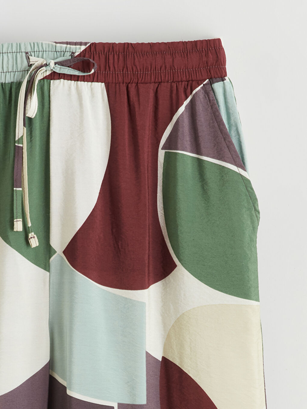 پانتۆڵ سه‌وز ژن-5