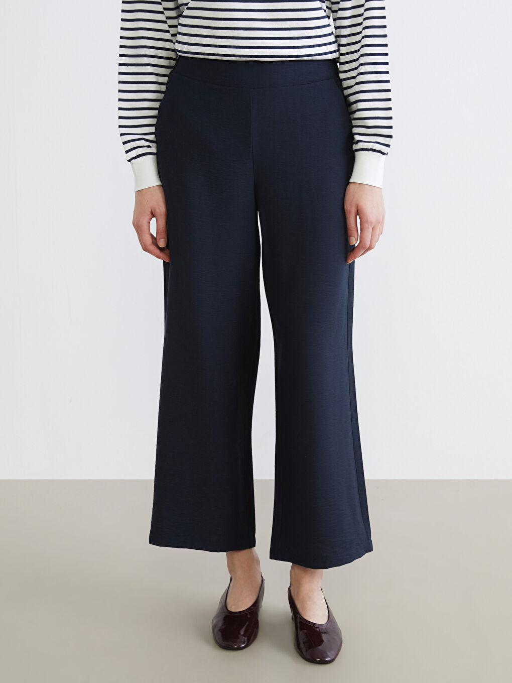 Frau DUNKELBLAU Hosen-1