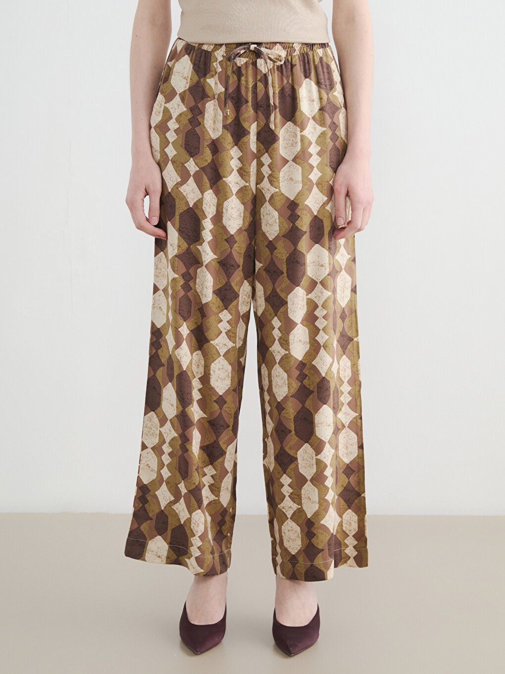 Elastic Waist Patterned Wide Leg Women's Trousers-1