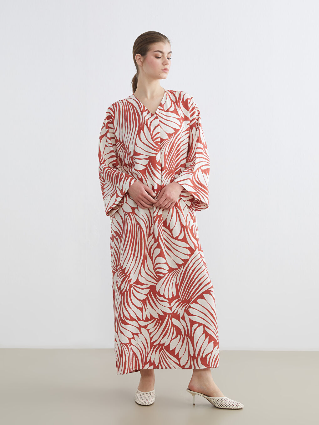 Женщины Красный Платье-1