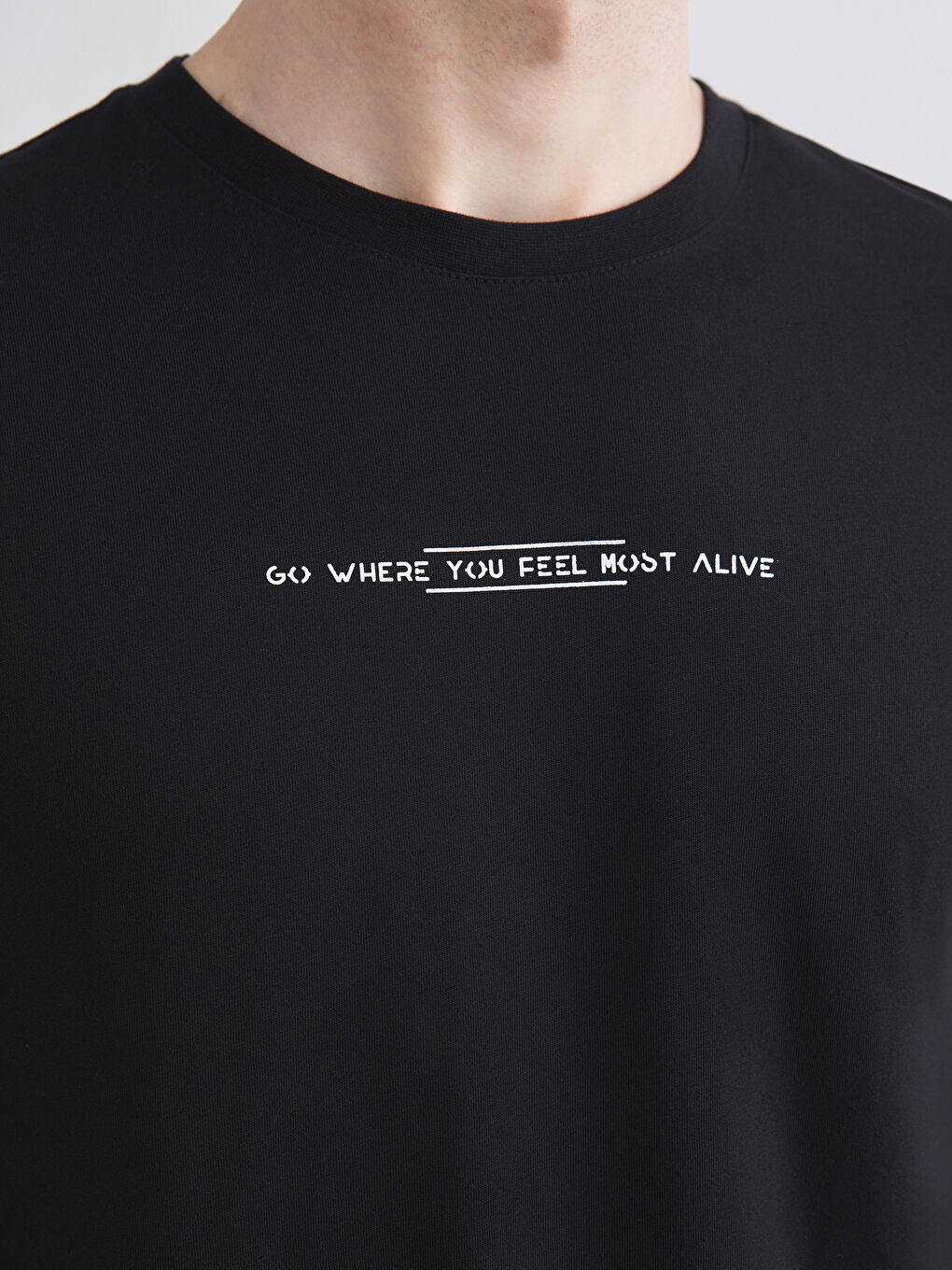 Siyah Bisiklet Yaka Baskılı Penye Erkek Tişört-2