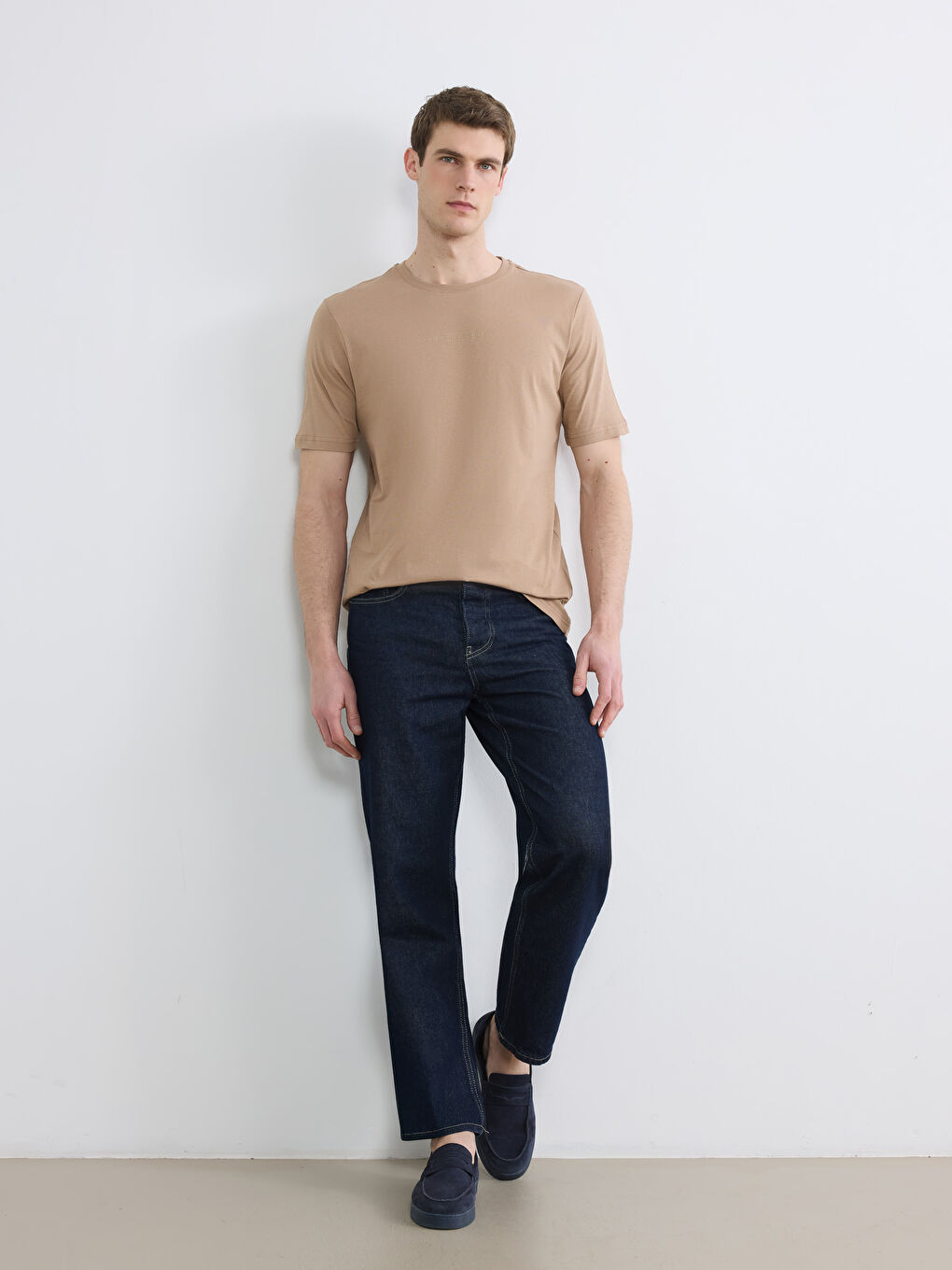 Bej Bisiklet Yaka Baskılı Penye Erkek Tişört-1