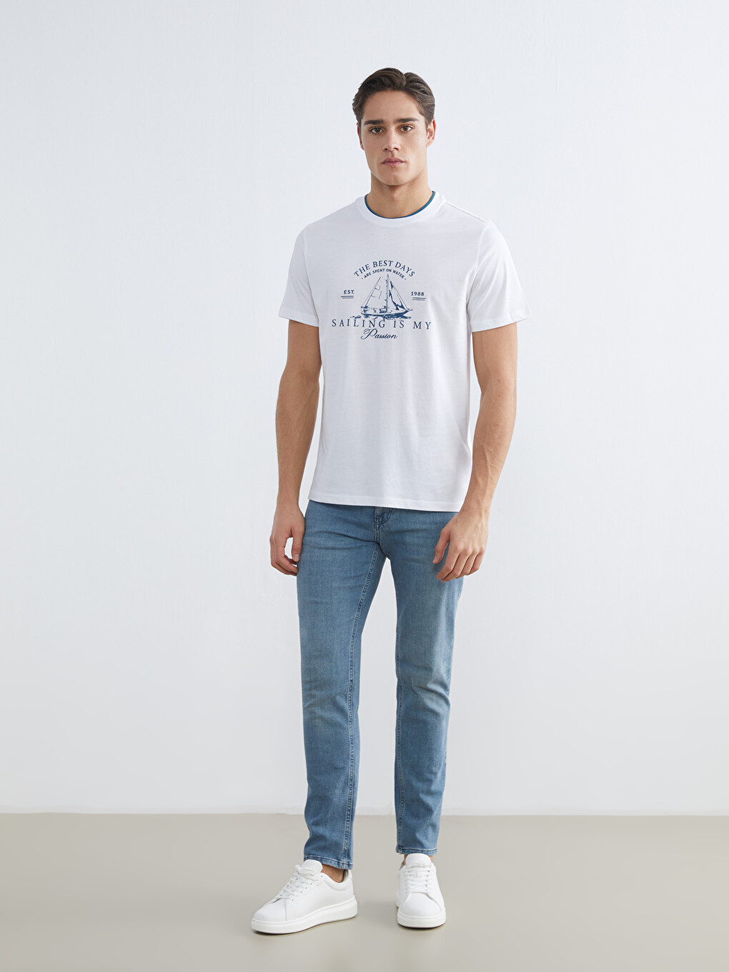 T-shirt I Stampuar Me Jakë Të Rrumbullakët Për Burra-1