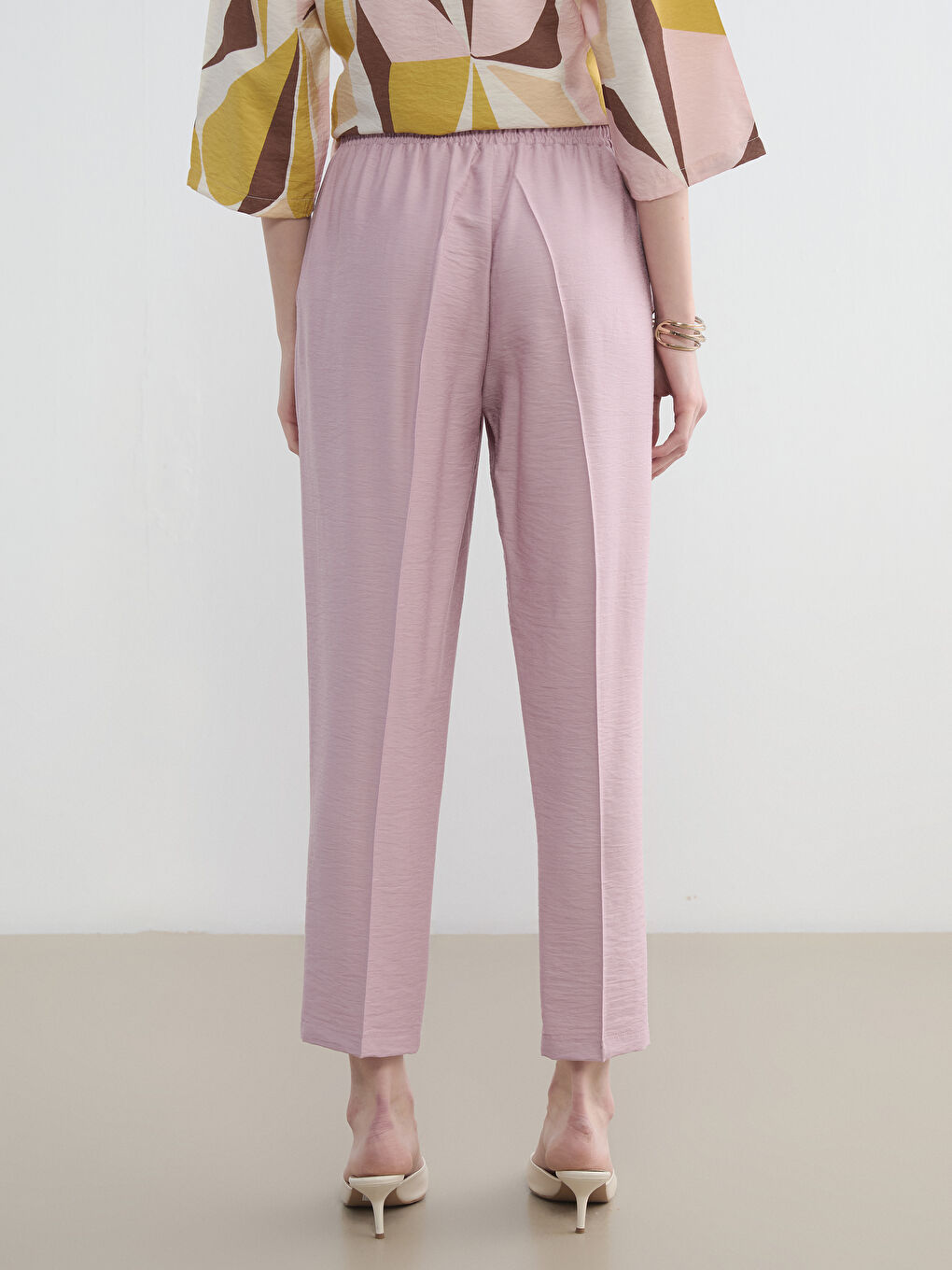 پانتۆڵی ئافرەتان بە کەمەری لاستیکی و فیتی گیزەر-3