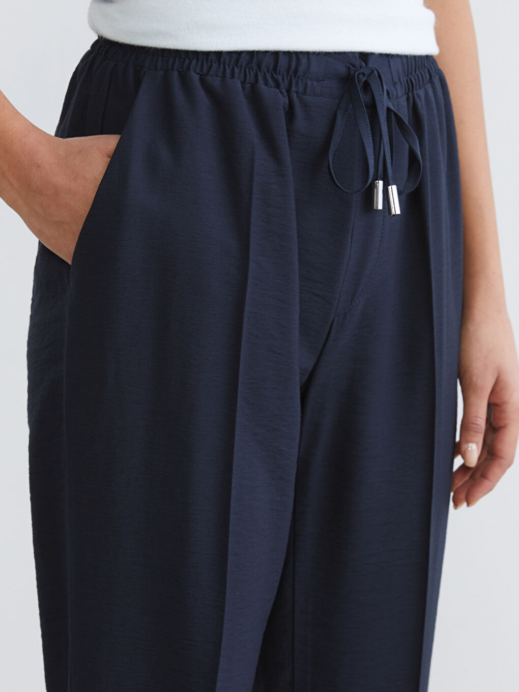 Woman NAVY Trousers-2