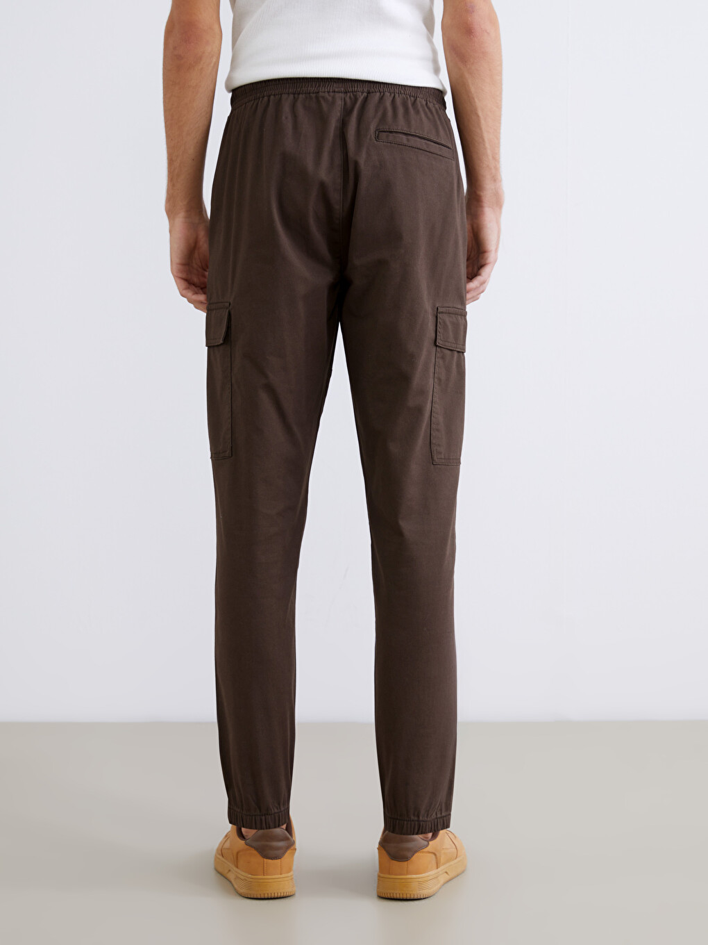 Man BROWN Cargo Trousers-3