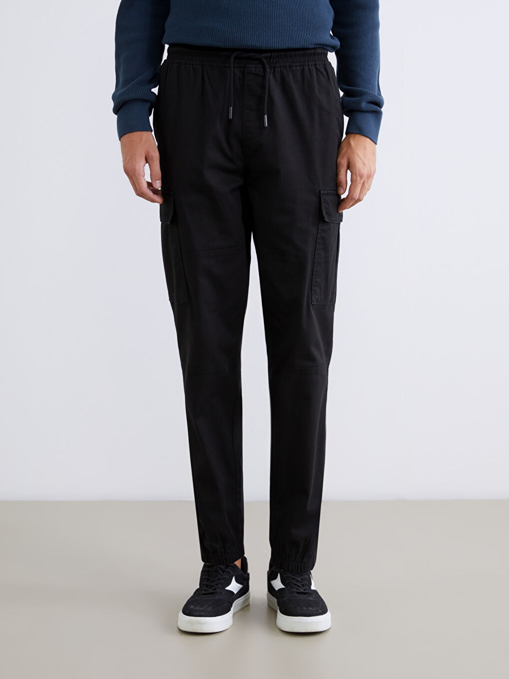 Siyah Standart Kalıp Gabardin Erkek Pantolon-1