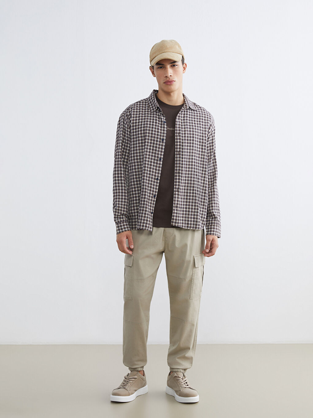 Bej Standart Kalıp Gabardin Erkek Pantolon