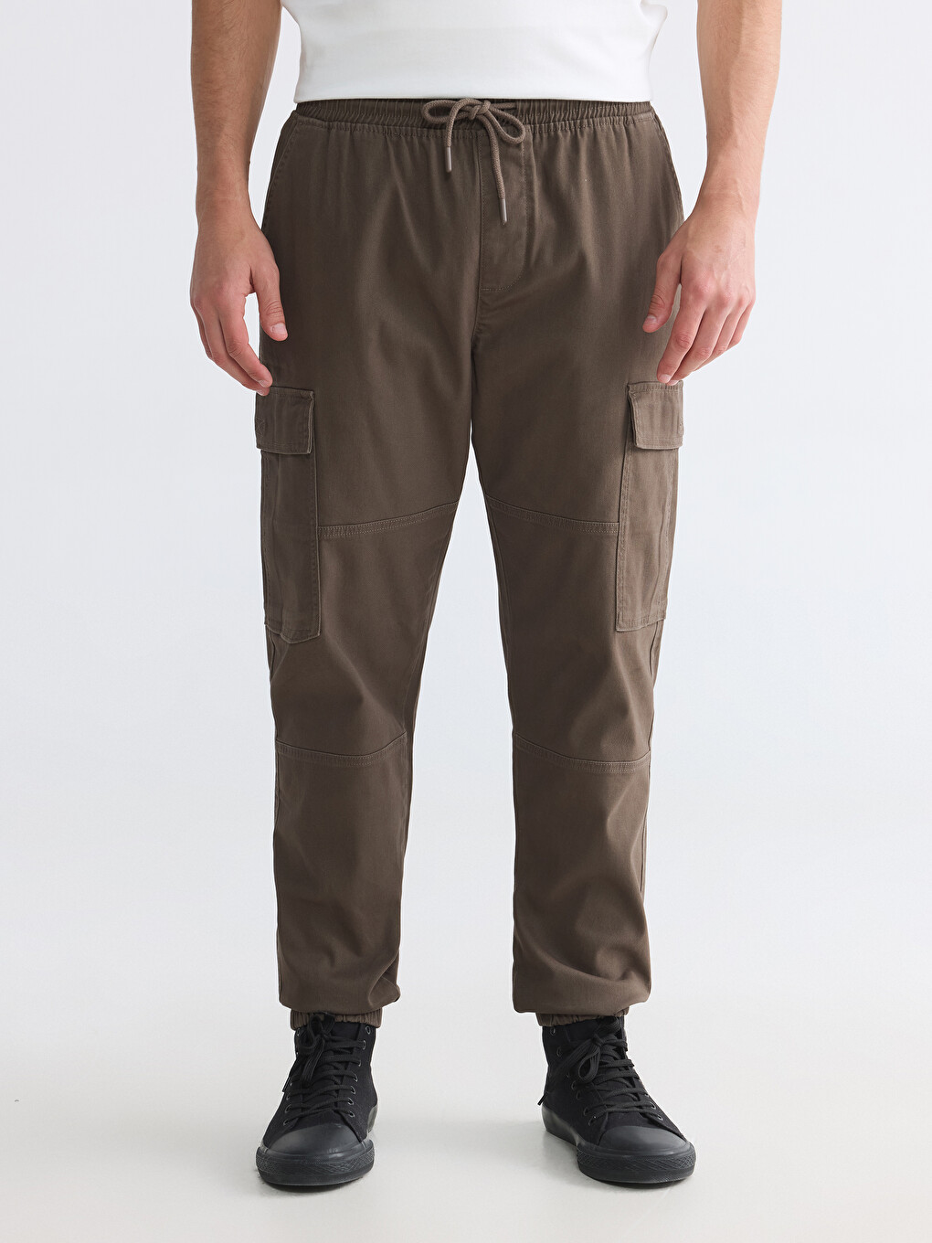 Regular Fit Gabardine Men's Cargo Trousers-1