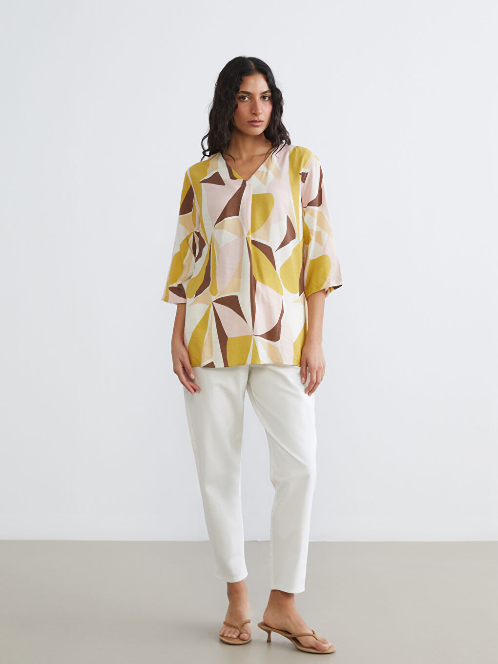 Elastic Waist Carrot Fit Women's Trousers