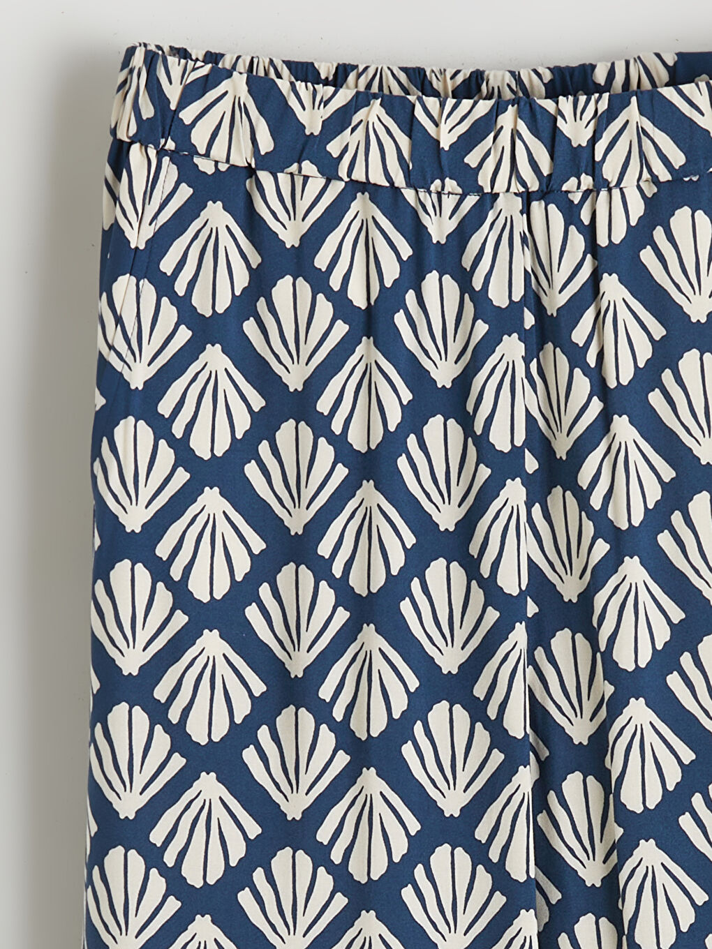 Women's Patterned Trousers with Elastic Waistband-5