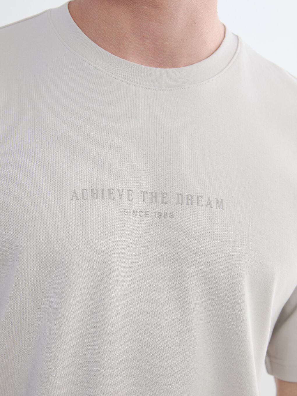 Bej Oversize Fit Bisiklet Yaka Baskılı Erkek Tişört-2