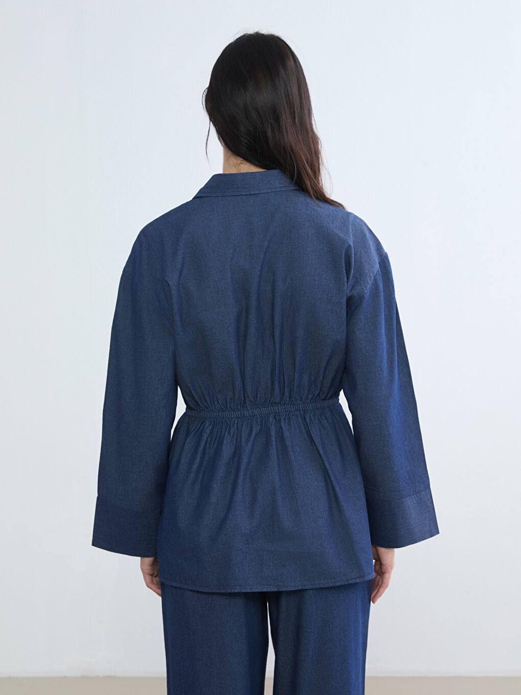 Жинақталған әйелдер джинсы жейде-3