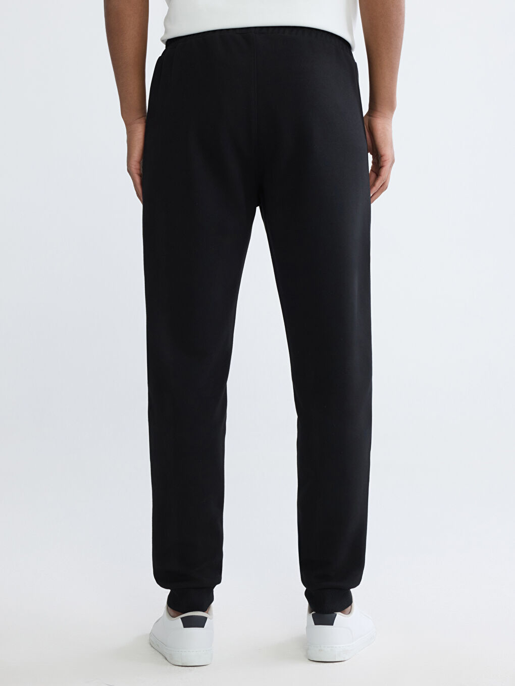 Siyah Standart Kalıp Erkek Jogger Eşofman Altı-3